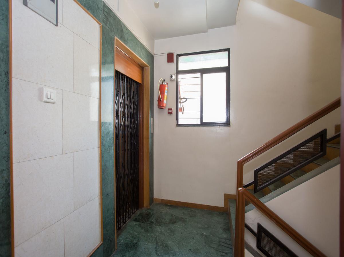 Hotel Fabexpress Karishma - Shivaji Nagar,