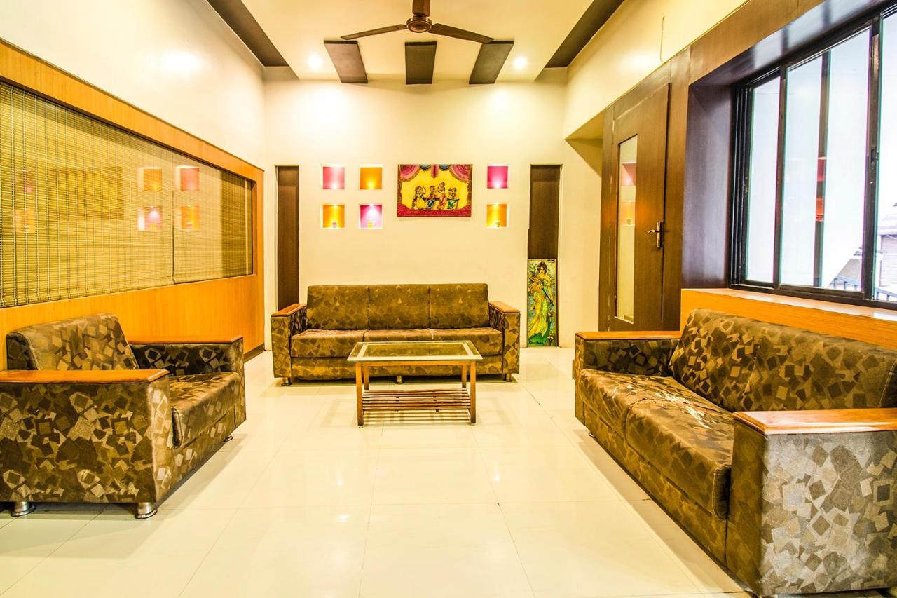 Fabexpress Karishma - Shivaji Nagar, Hotel